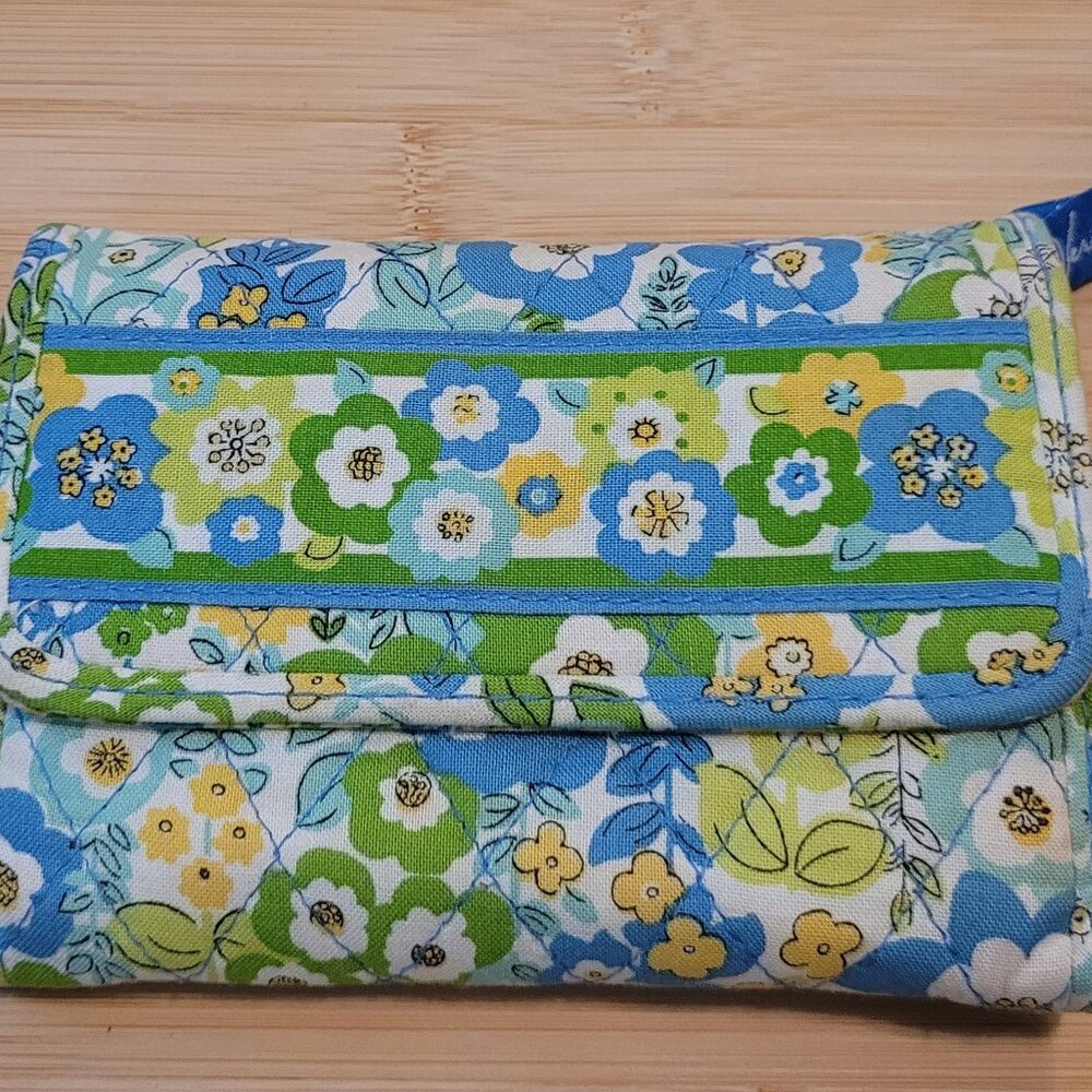 VERA BRADLEY English Meadow Tri Wallet Quilted Blue Yellow Floral W/Coin Pouch